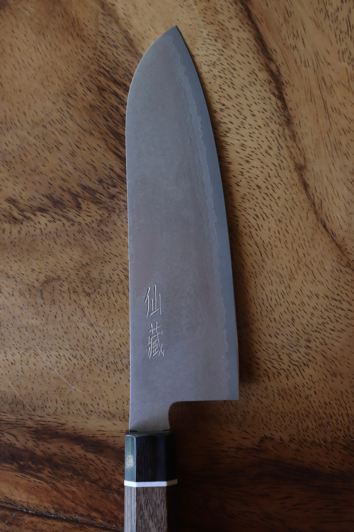 BLACK DAMASCO Santoku