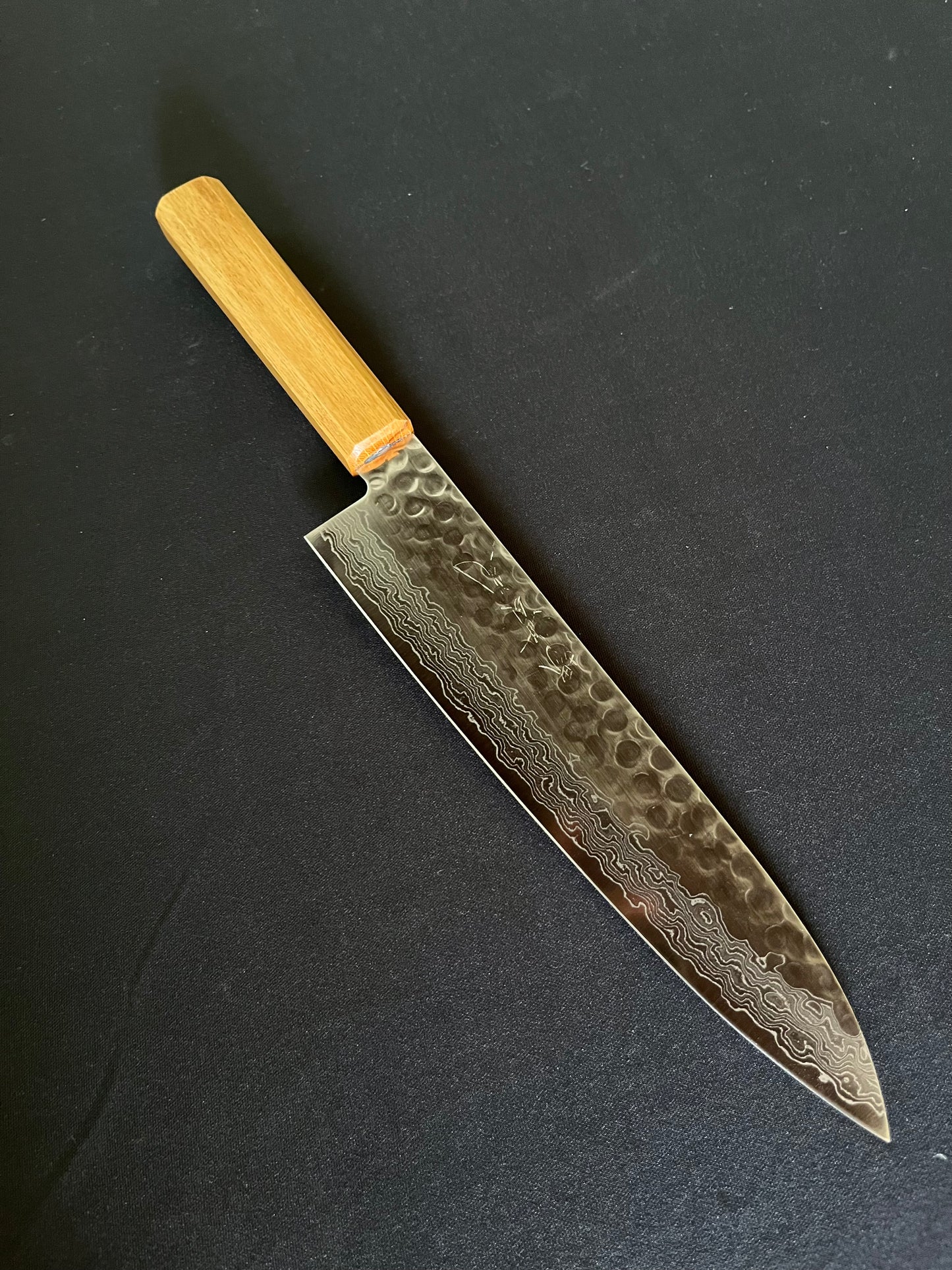 LOCO DAMASCUS GYUTO