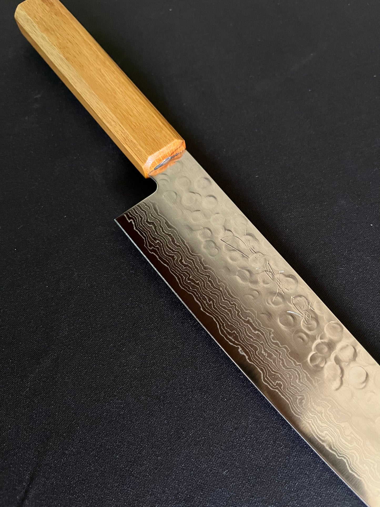 LOCO DAMASCUS GYUTO