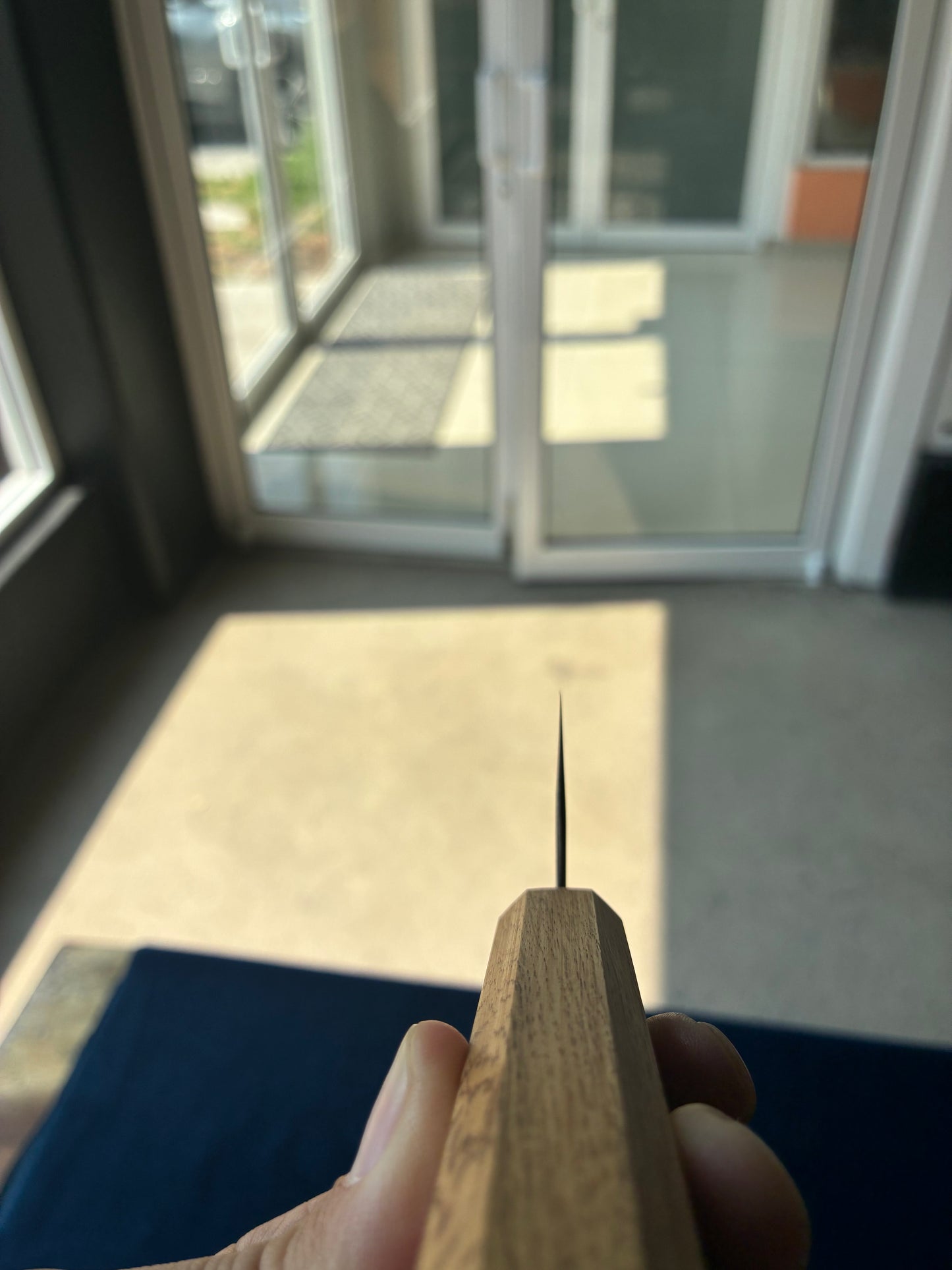 VG1 WA DAMASCUS GYUTO Roble