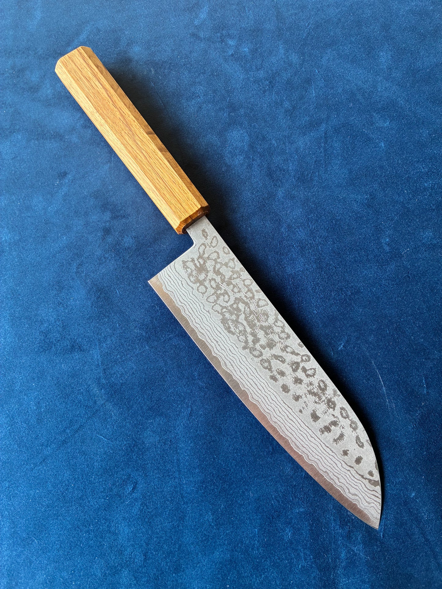 VG1 WA DAMASCUS SANTOKU ROBLE