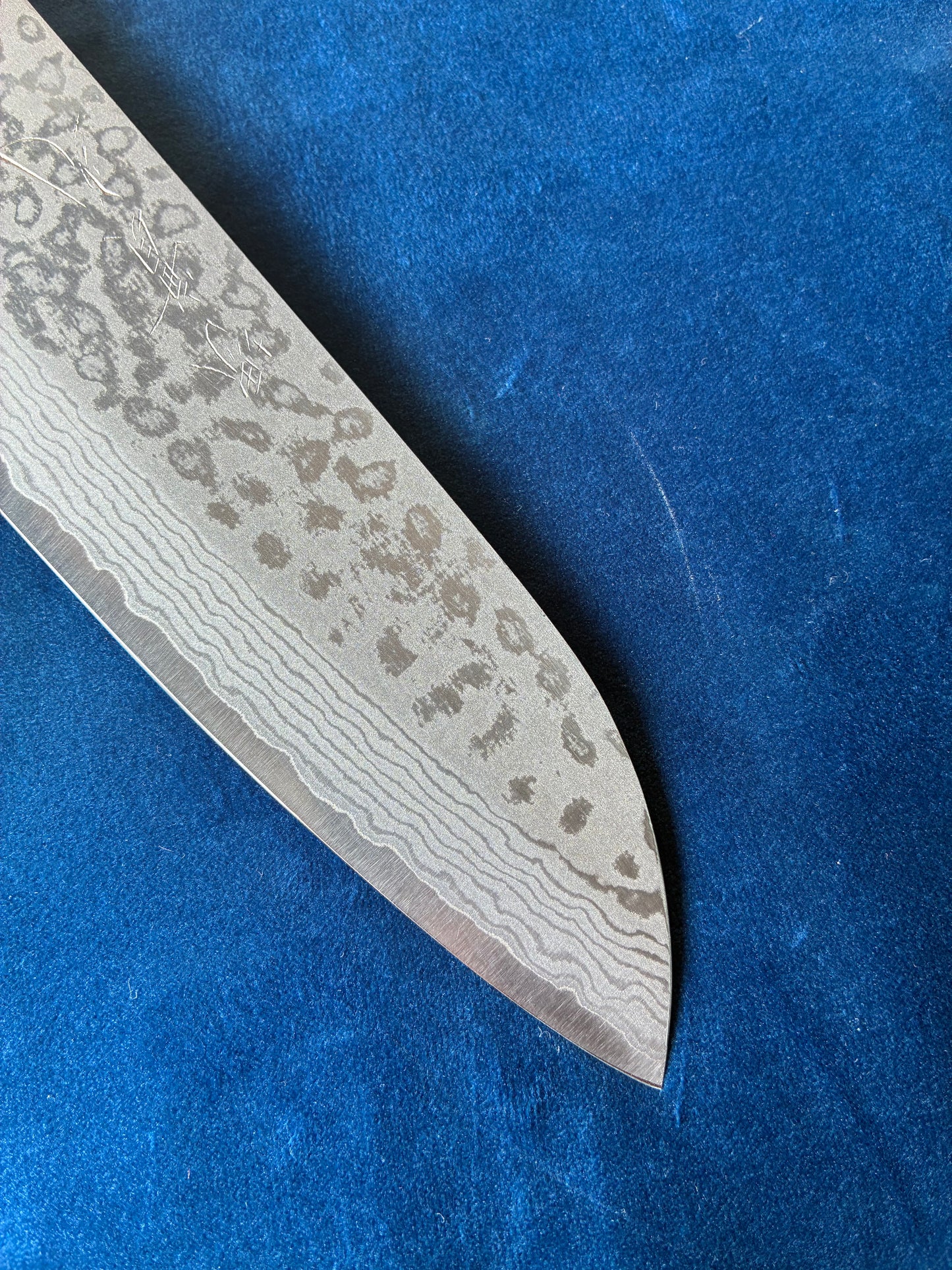 VG1 WA DAMASCUS SANTOKU ROBLE