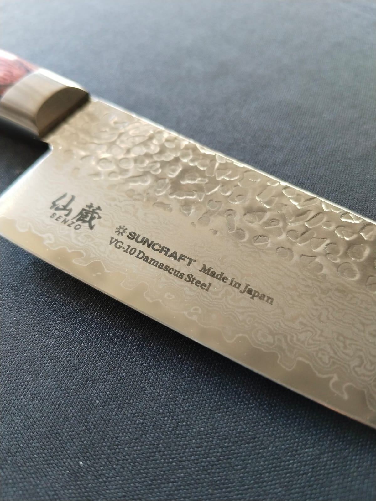 UNIVERSAL DAMASCO Santoku