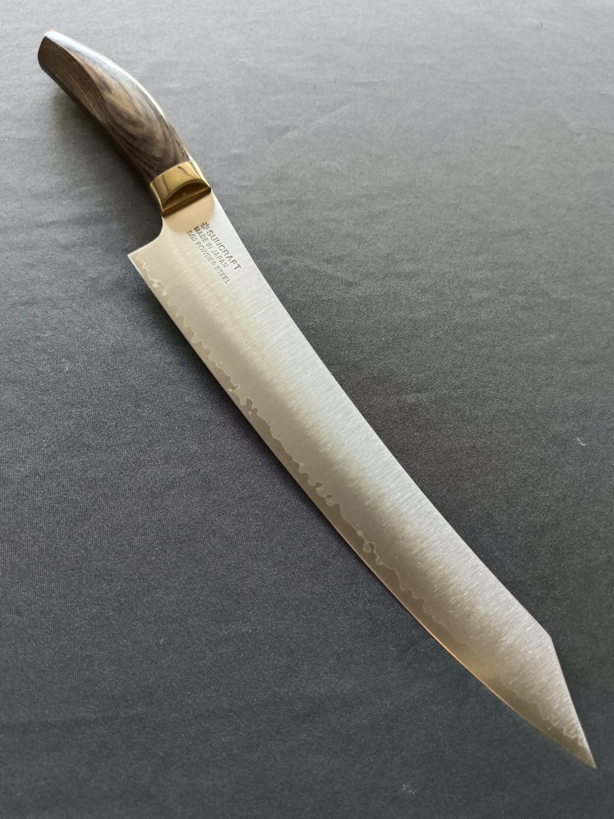 ELEGANCIA Sujibiki