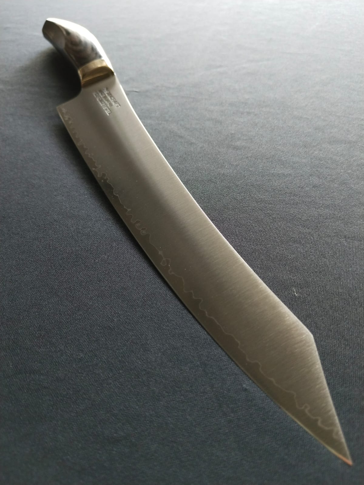 ELEGANCIA Sujibiki