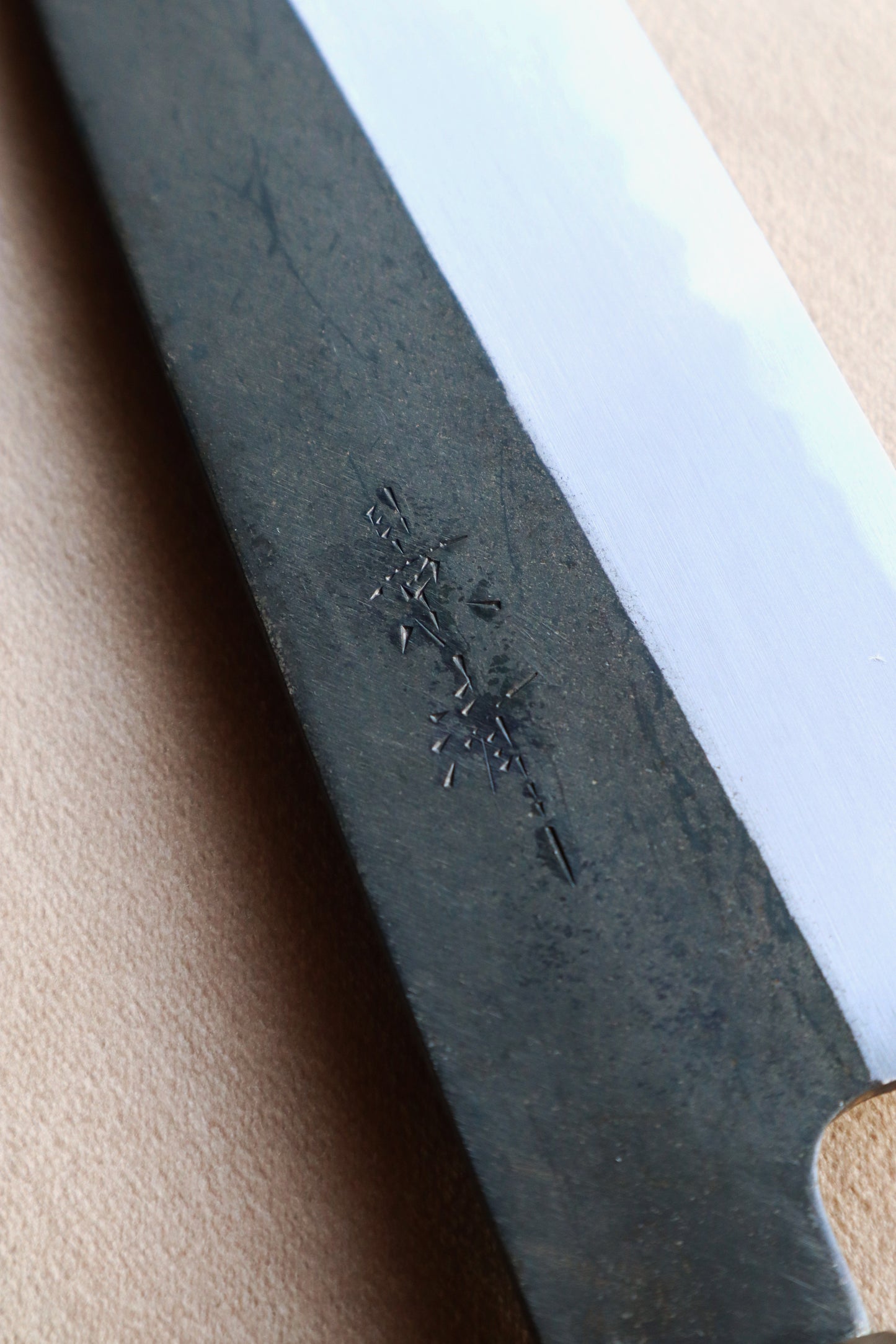 ACERO AZUL2 KURO SANTOKU 180MM