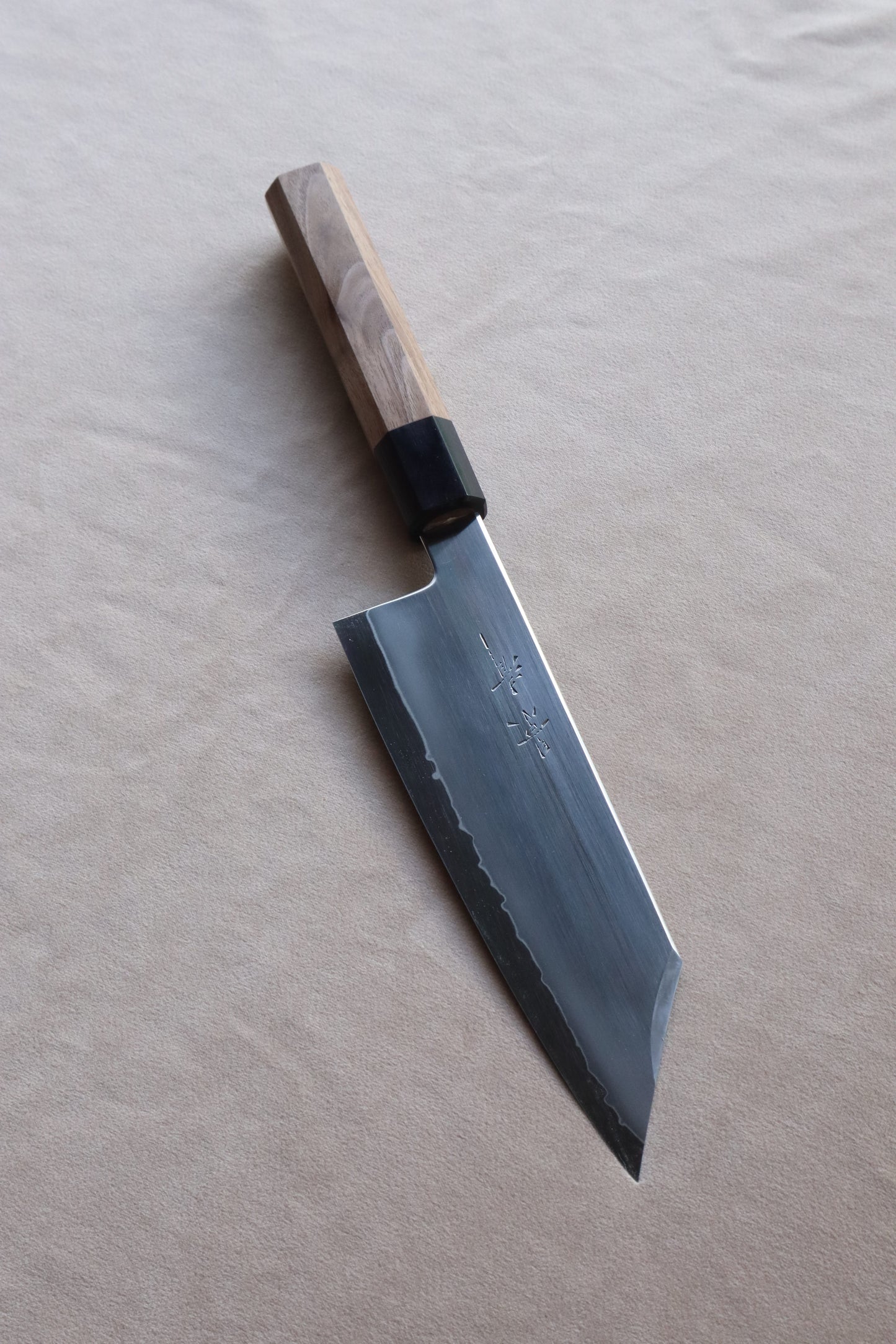 SG2 KIRITSUKE SANTOKU 180MM