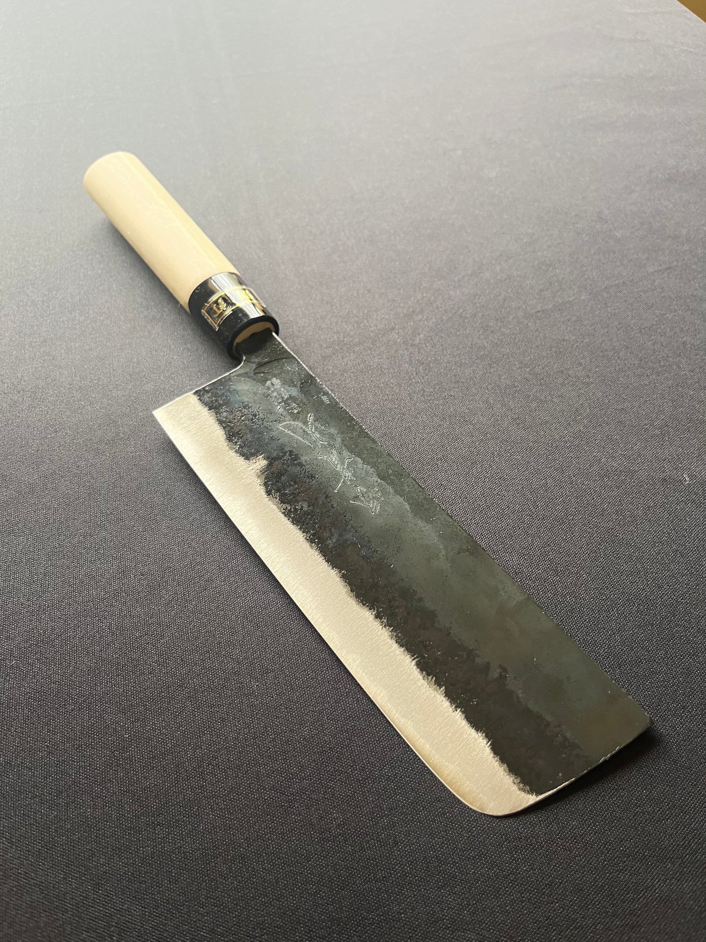 BETSUUCHI KUROUCHI Acero Blanco 3 Nakiri