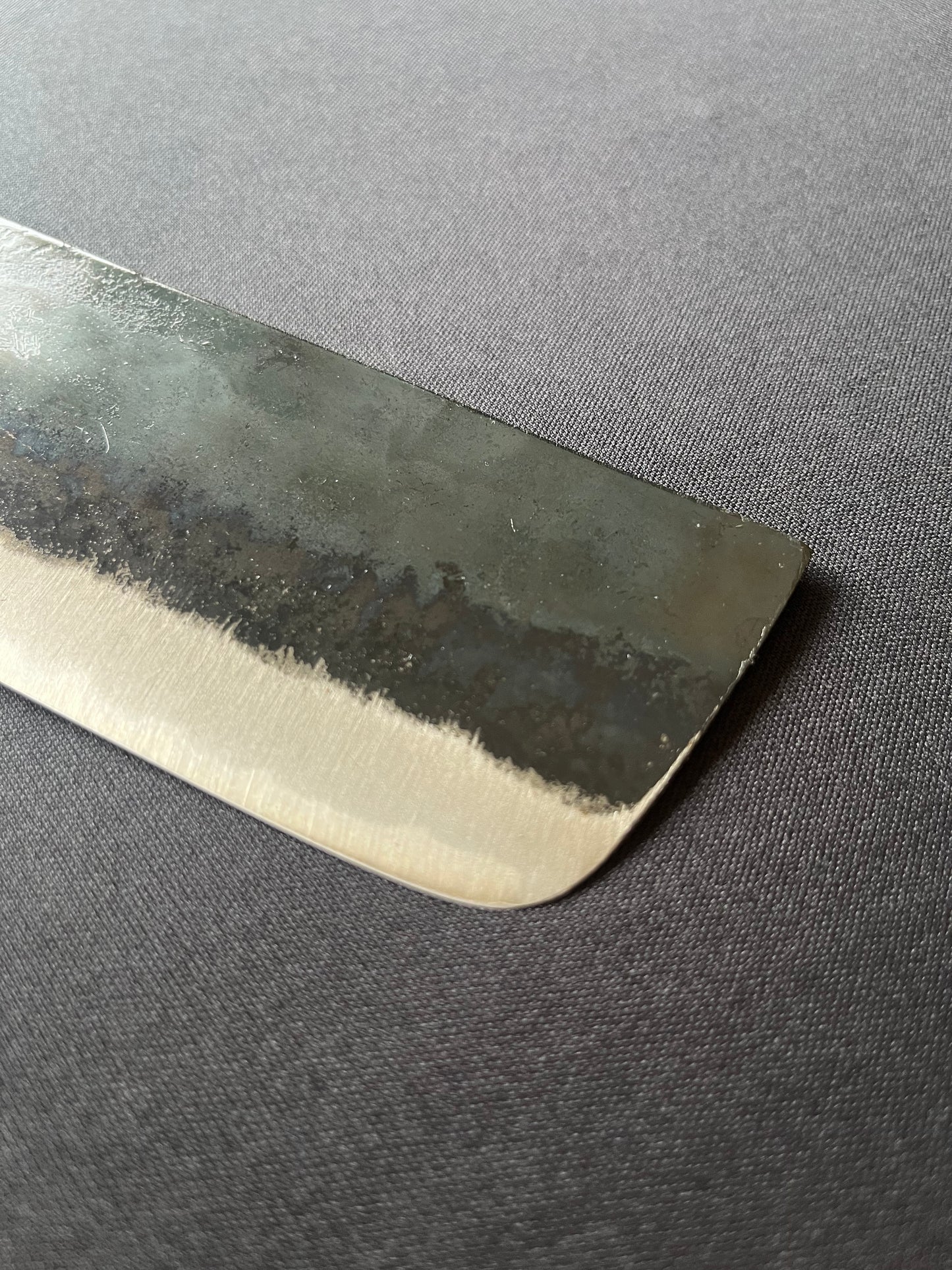 BETSUUCHI KUROUCHI Acero Blanco 3 Nakiri