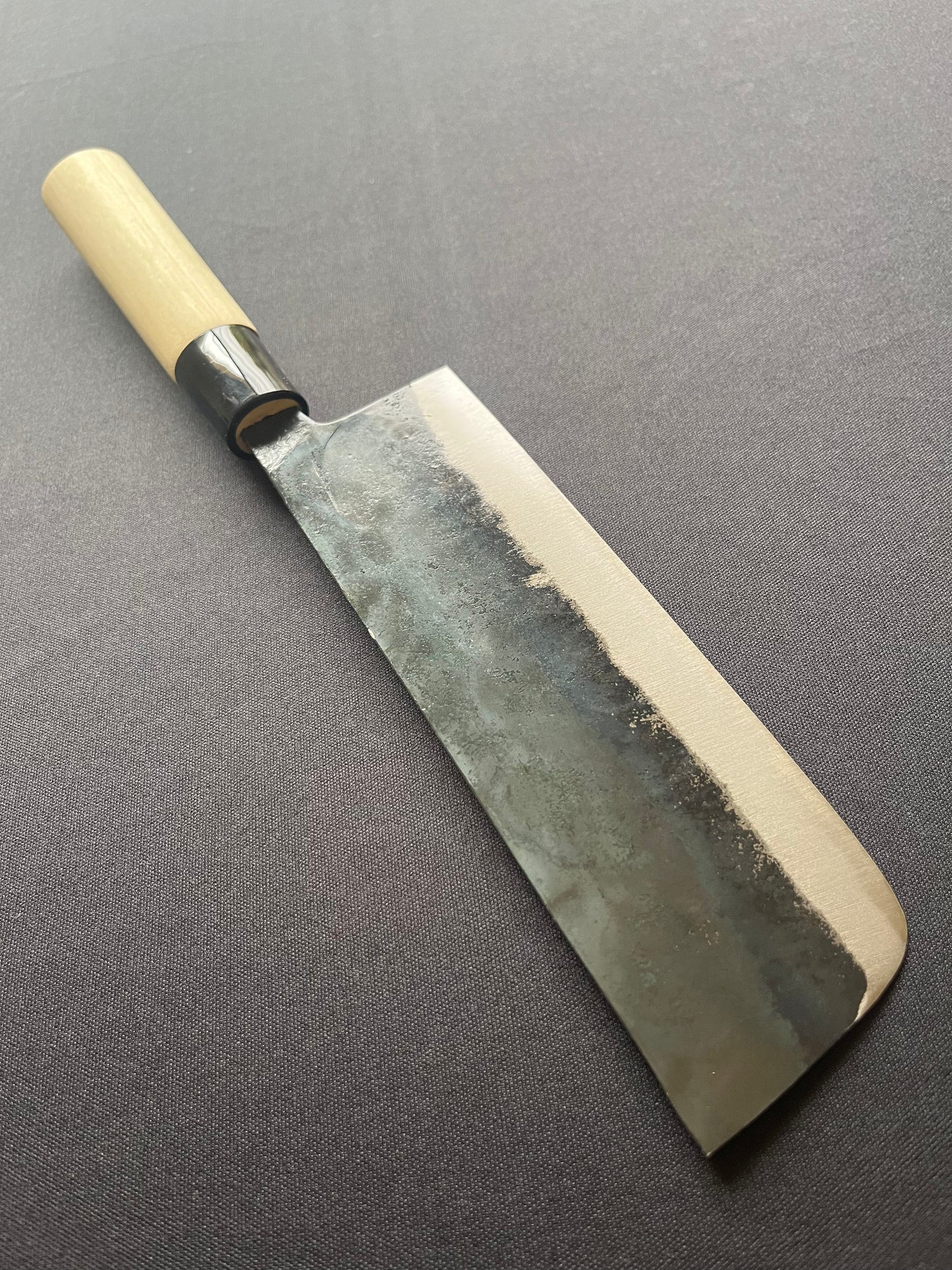 BETSUUCHI KUROUCHI Acero Blanco 3 Nakiri