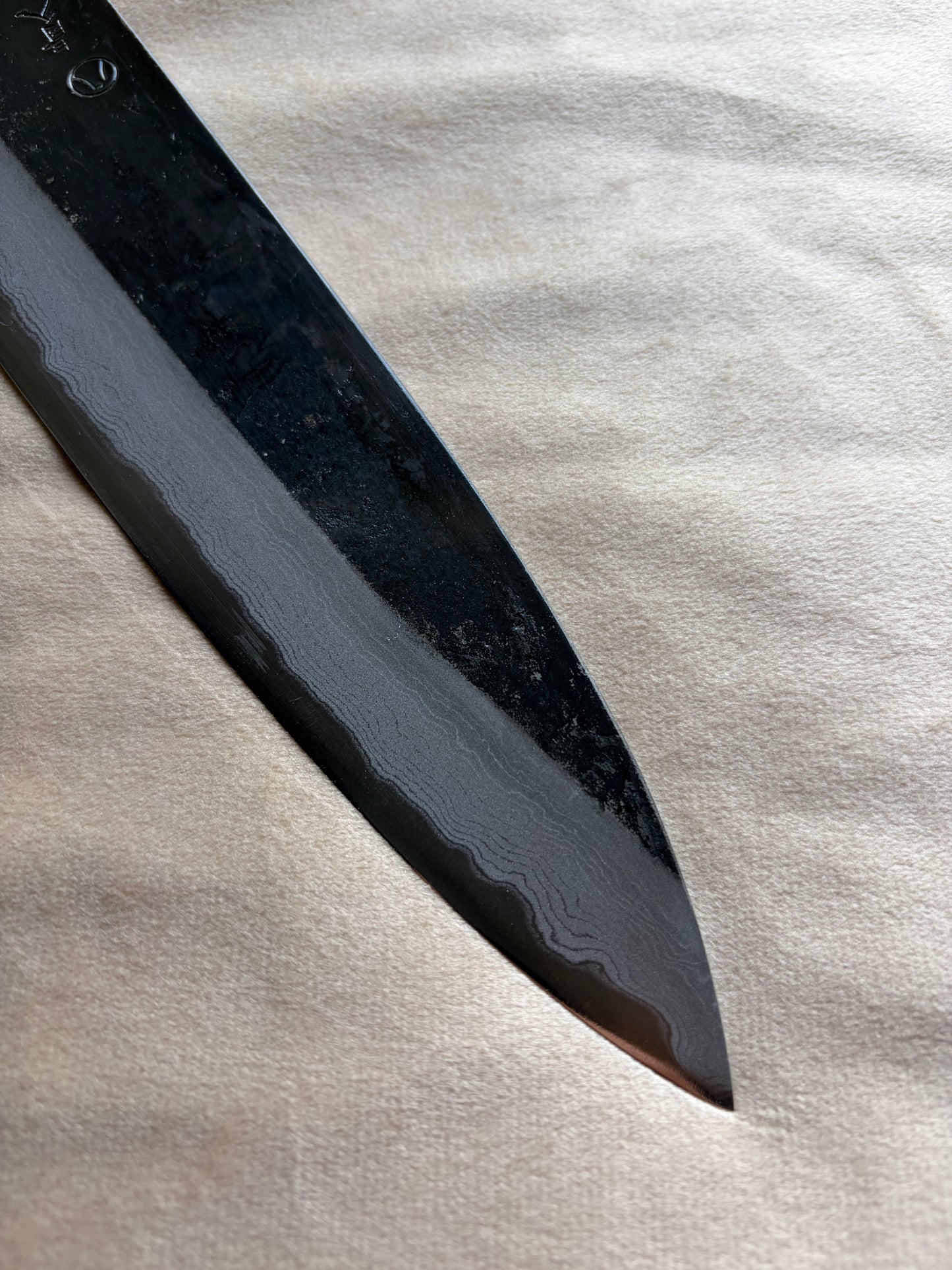 Kurouchi Gyuto 210mm DAMASCUS Acero Azul