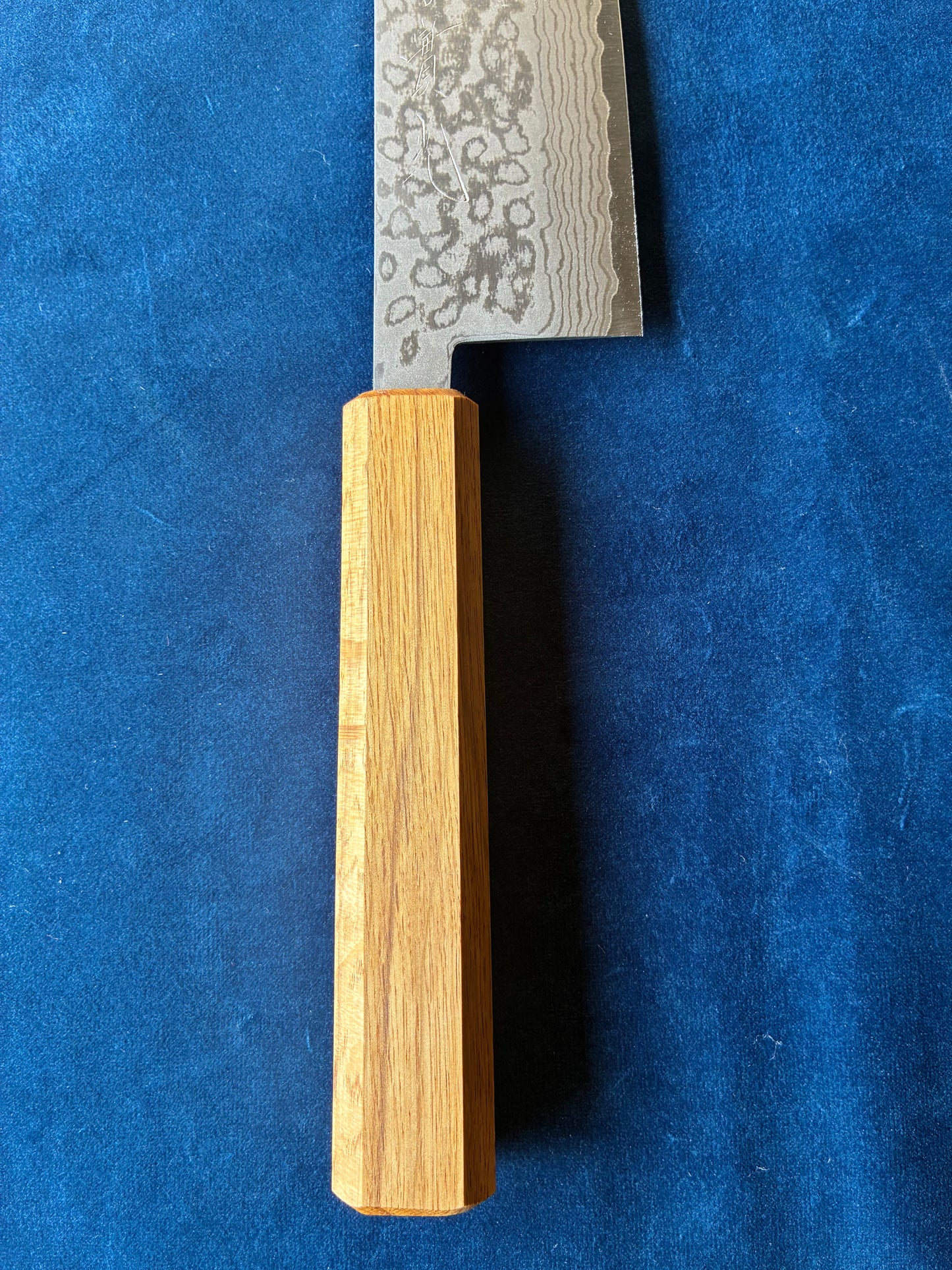 VG1 WA DAMASCUS SANTOKU ROBLE