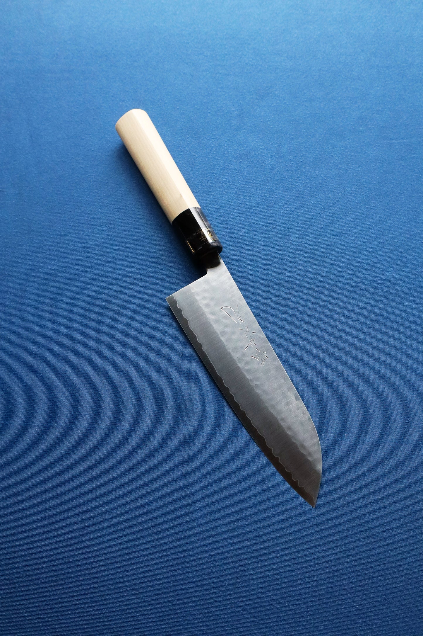 TSUCHIME VG1 WA Santoku Magnolia