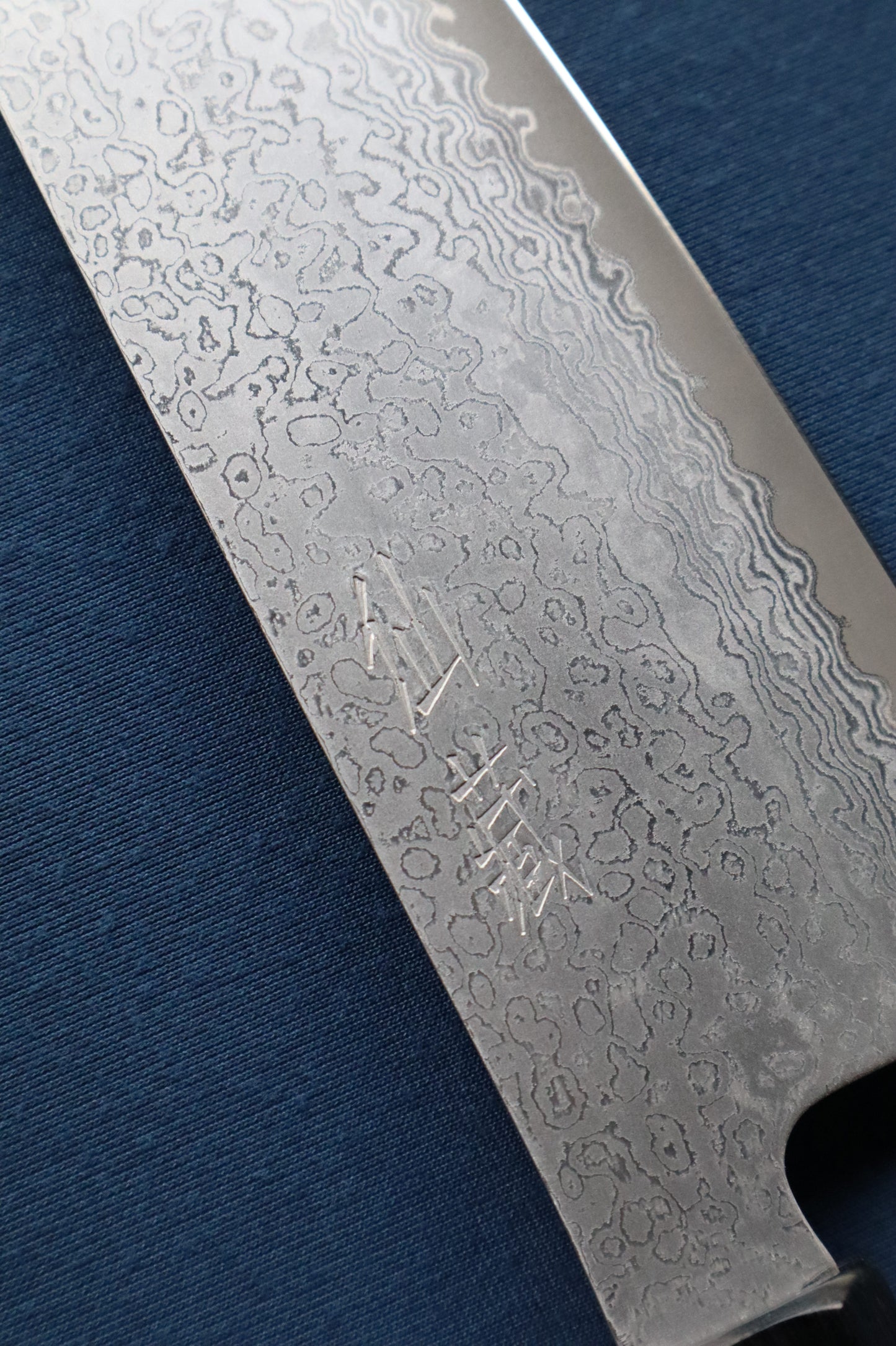 Gyuto BLACK DAMASCO