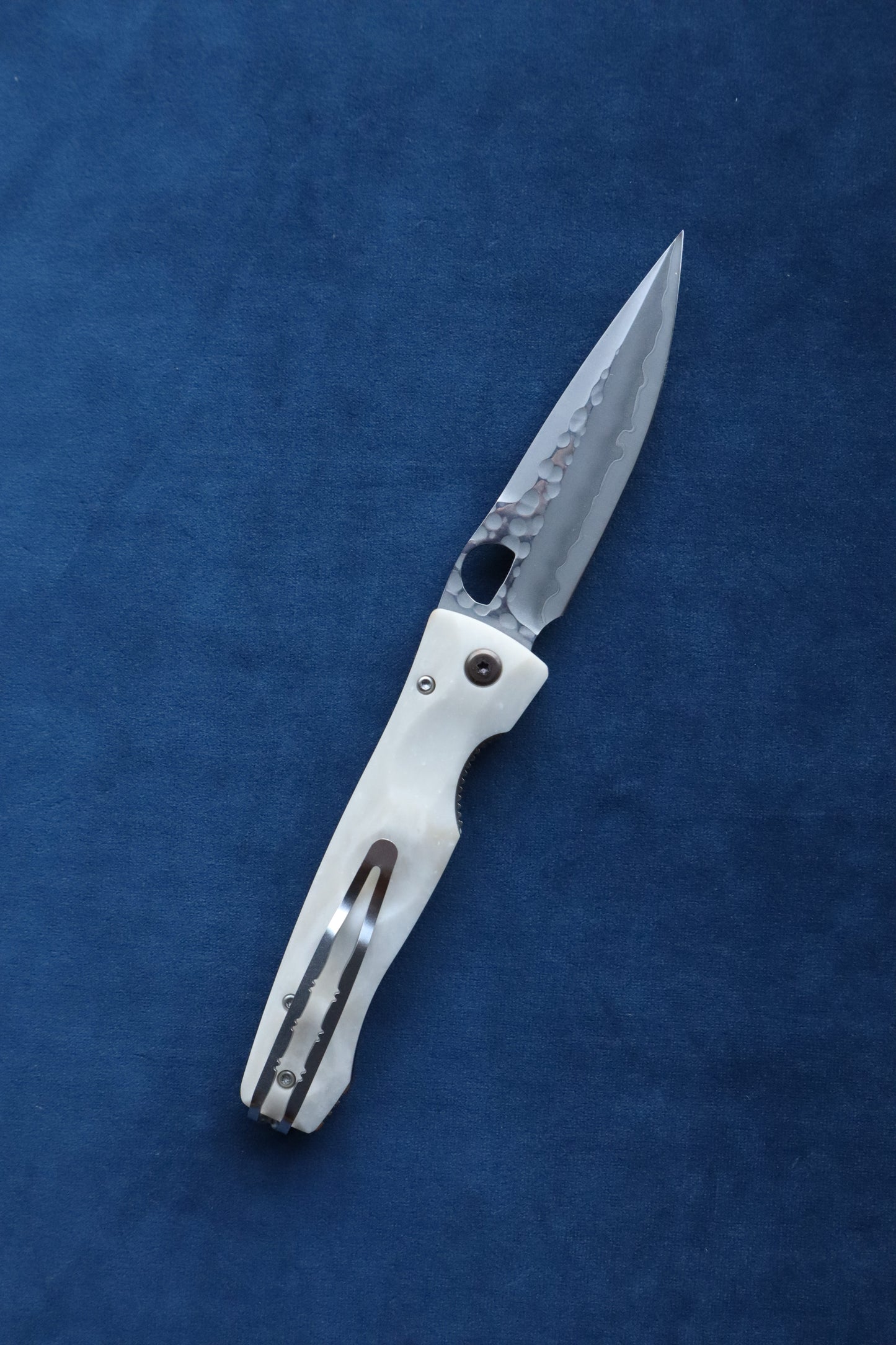 MCUSTA Elite MC-0126G
